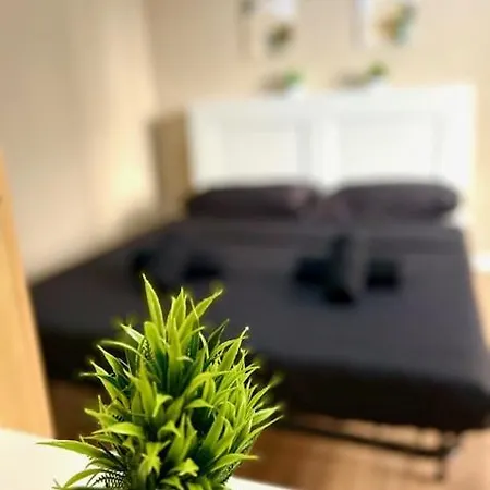 Zar 8 Apartment